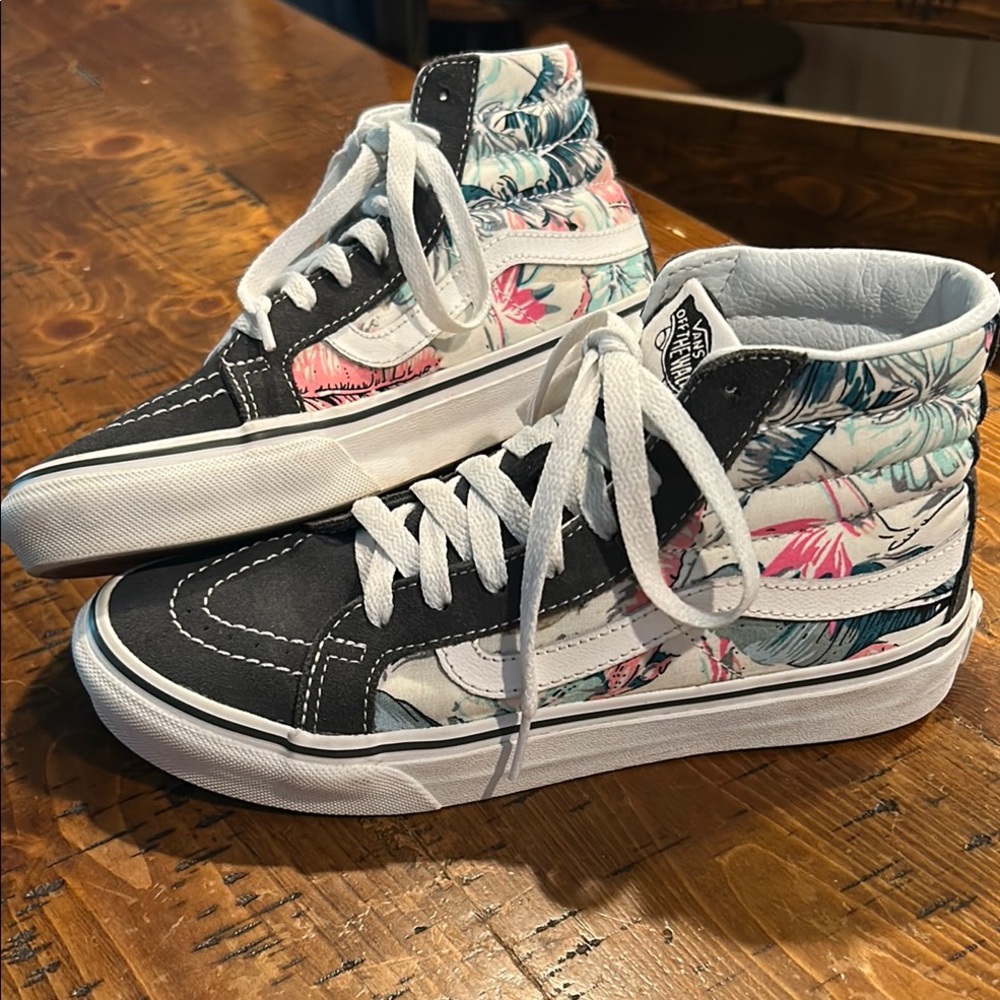 Rare Vans High-Top Sneakers with Floral Design